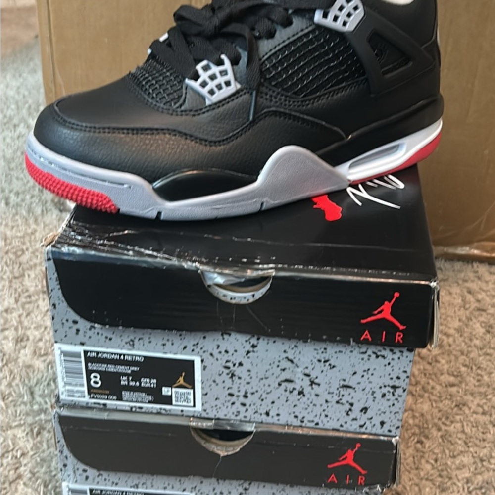 Air Jordan Bred 4s